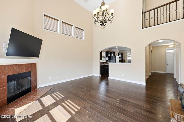 17107 Creek Vista Ct, Louisville, KY 40245