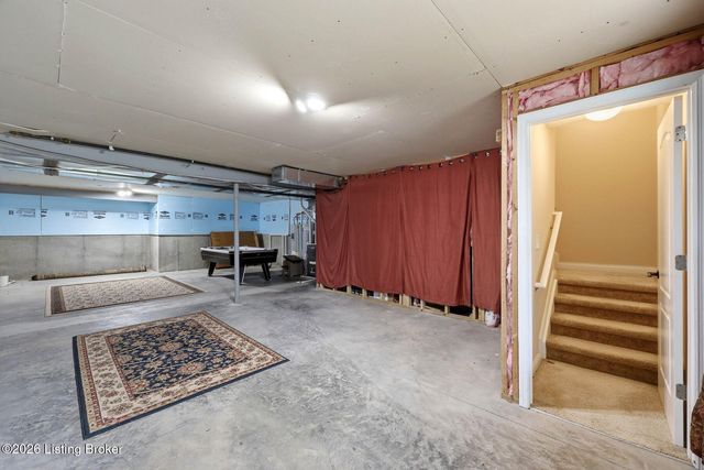 17107 Creek Vista Ct, Louisville, KY 40245