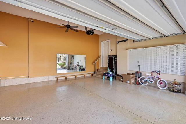 17107 Creek Vista Ct, Louisville, KY 40245