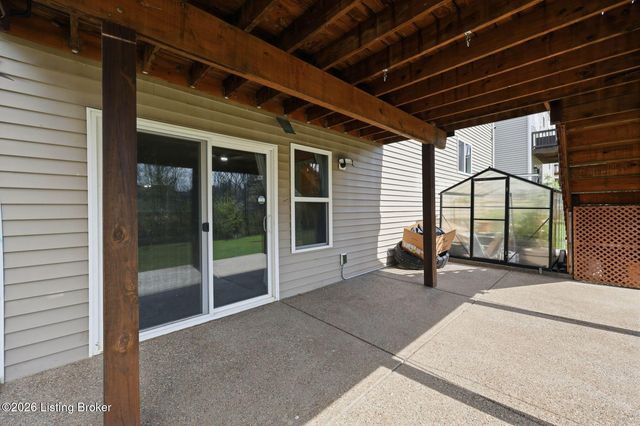 17107 Creek Vista Ct, Louisville, KY 40245