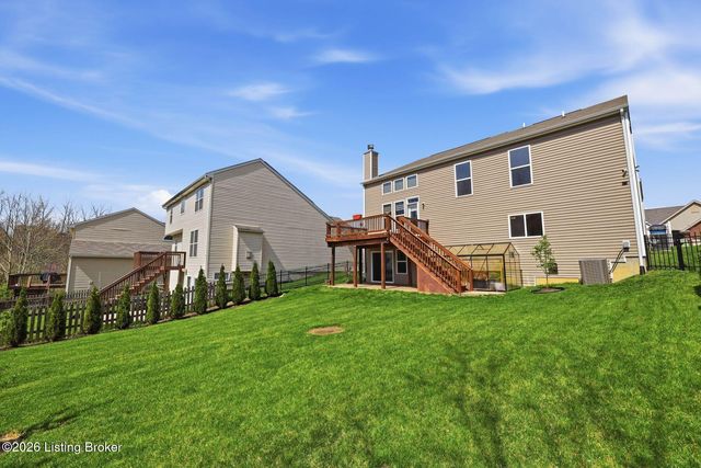 17107 Creek Vista Ct, Louisville, KY 40245