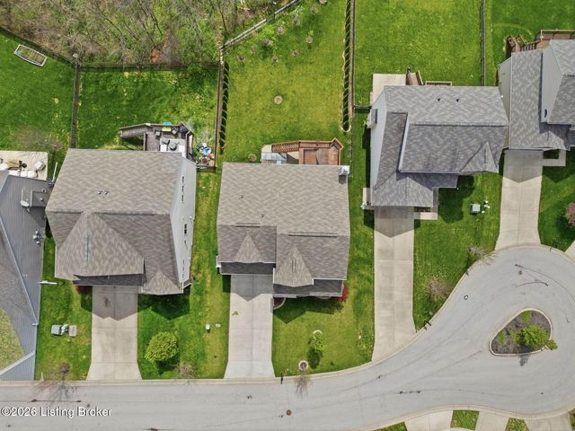 17107 Creek Vista Ct, Louisville, KY 40245