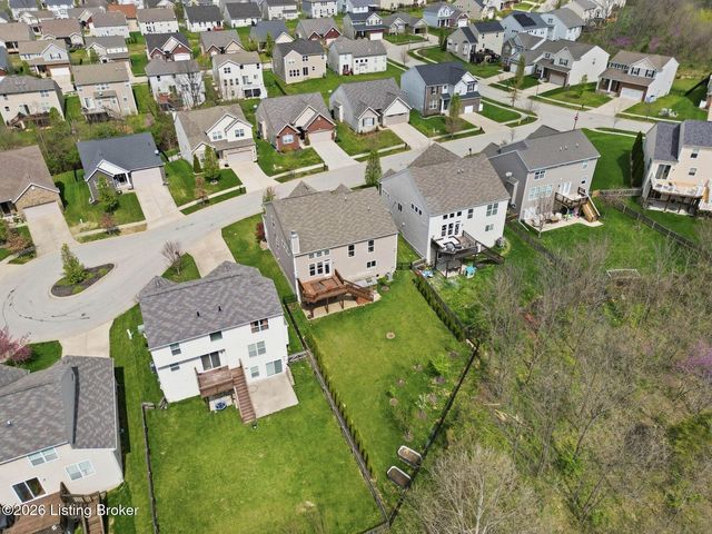 17107 Creek Vista Ct, Louisville, KY 40245