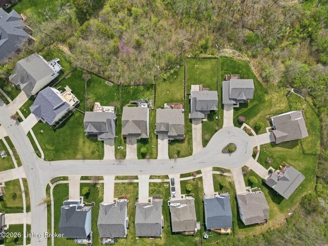 17107 Creek Vista Ct, Louisville, KY 40245