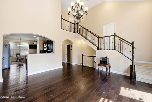 17107 Creek Vista Ct, Louisville, KY 40245