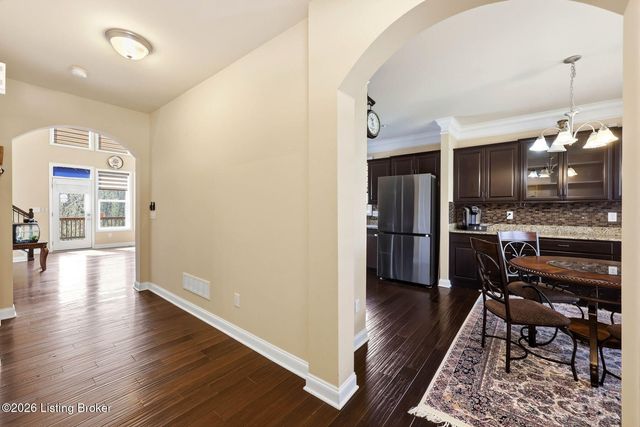 17107 Creek Vista Ct, Louisville, KY 40245