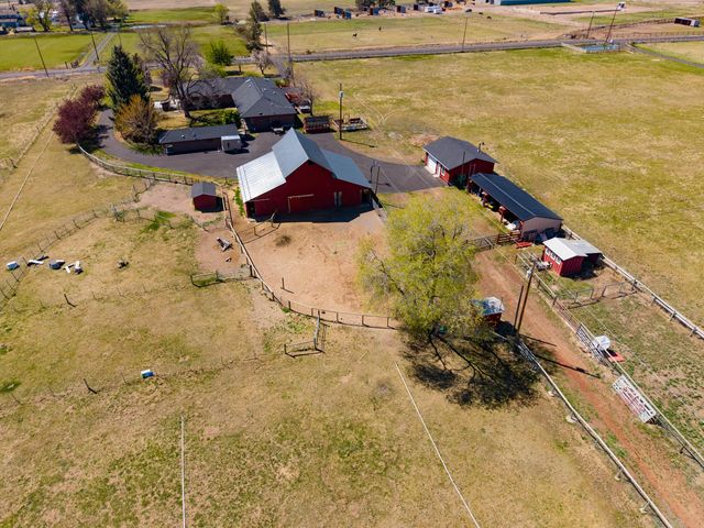 20900 SW Young Avenue, Bend, OR 97703
