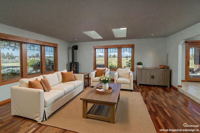 20900 SW Young Avenue, Bend, OR 97703