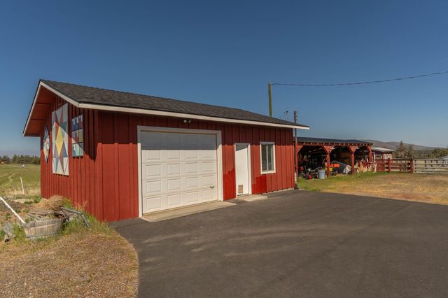 20900 SW Young Avenue, Bend, OR 97703