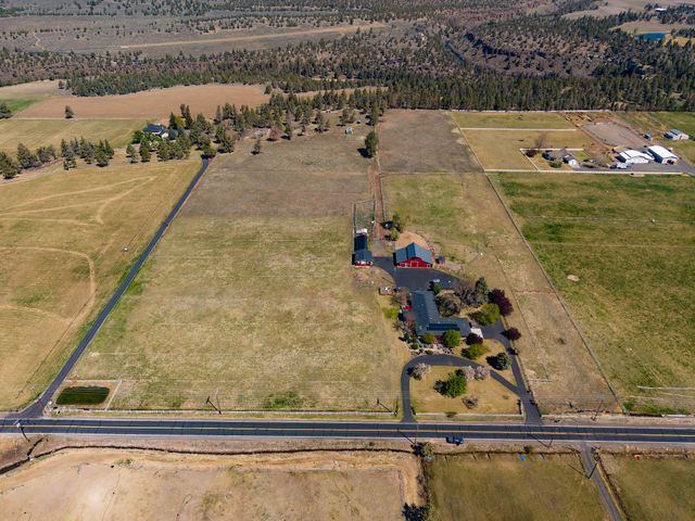 20900 SW Young Avenue, Bend, OR 97703