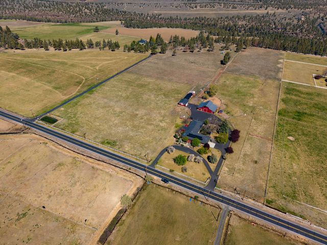 20900 SW Young Avenue, Bend, OR 97703