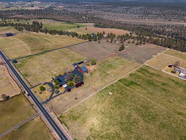 20900 SW Young Avenue, Bend, OR 97703