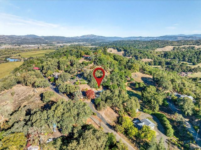 351 View Dr, Ukiah, CA 95482