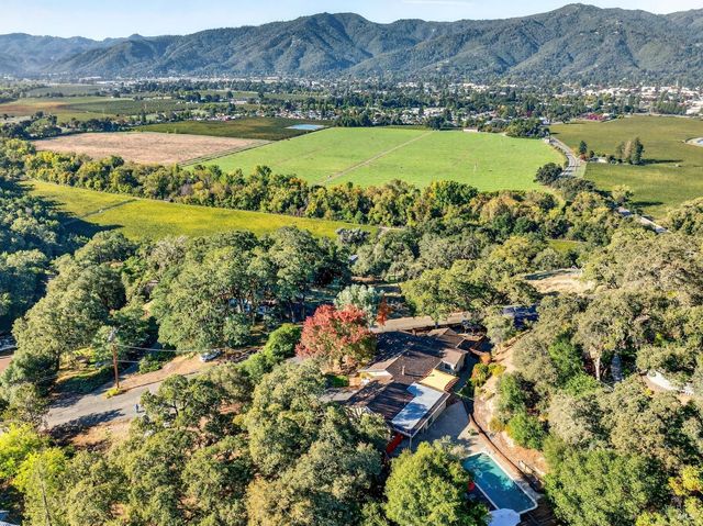 351 View Dr, Ukiah, CA 95482