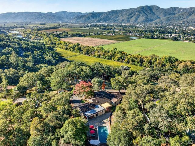 351 View Dr, Ukiah, CA 95482