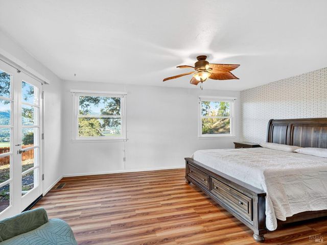 351 View Dr, Ukiah, CA 95482