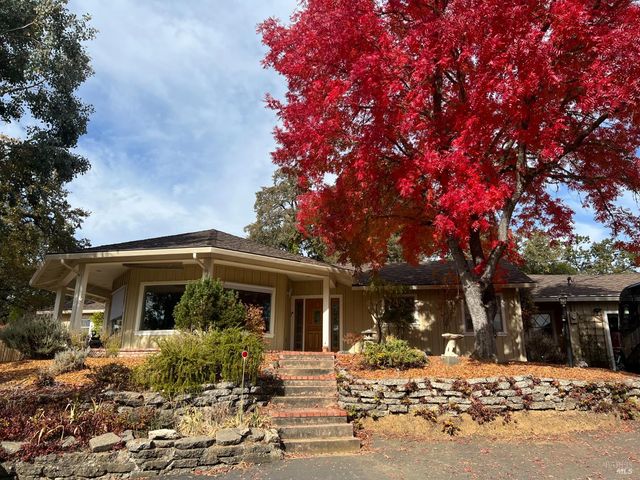 351 View Dr, Ukiah, CA 95482