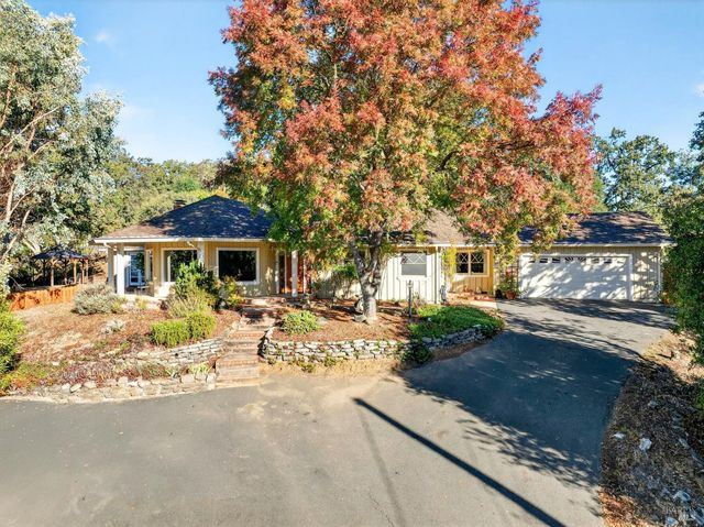 351 View Dr, Ukiah, CA 95482