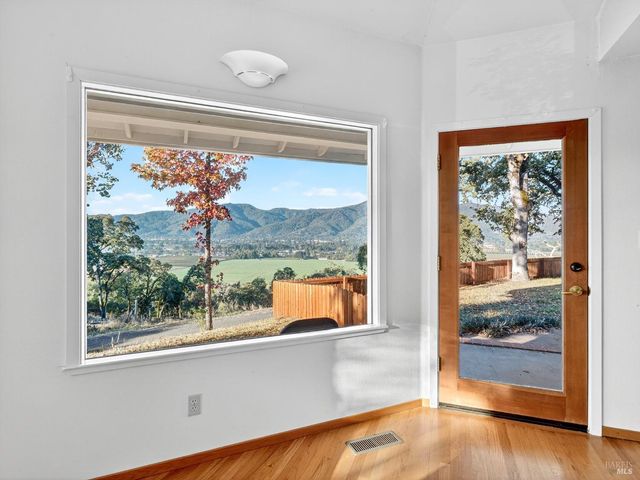 351 View Dr, Ukiah, CA 95482