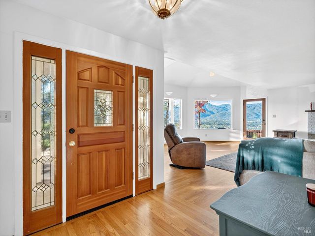 351 View Dr, Ukiah, CA 95482