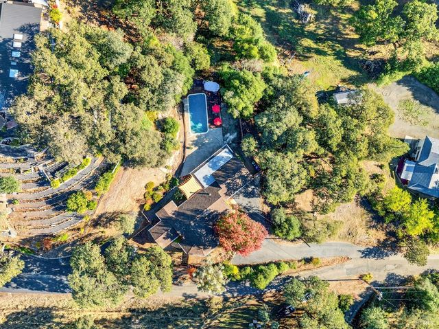 351 View Dr, Ukiah, CA 95482