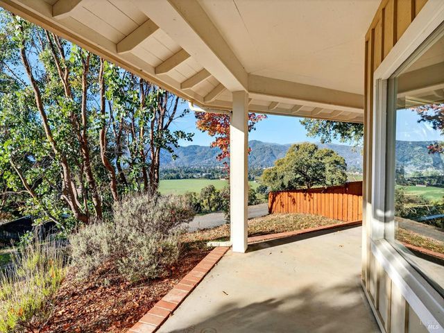 351 View Dr, Ukiah, CA 95482