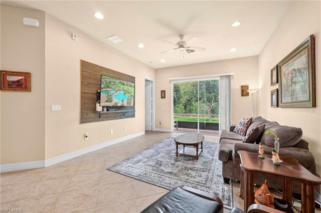 11104 Yellow Poplar DR, Fort Myers, FL 33913