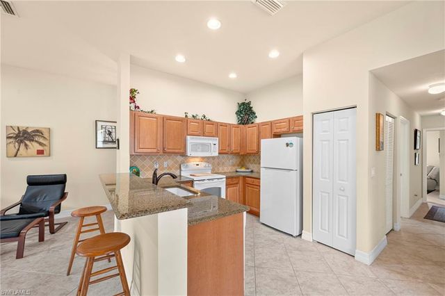 11104 Yellow Poplar DR, Fort Myers, FL 33913
