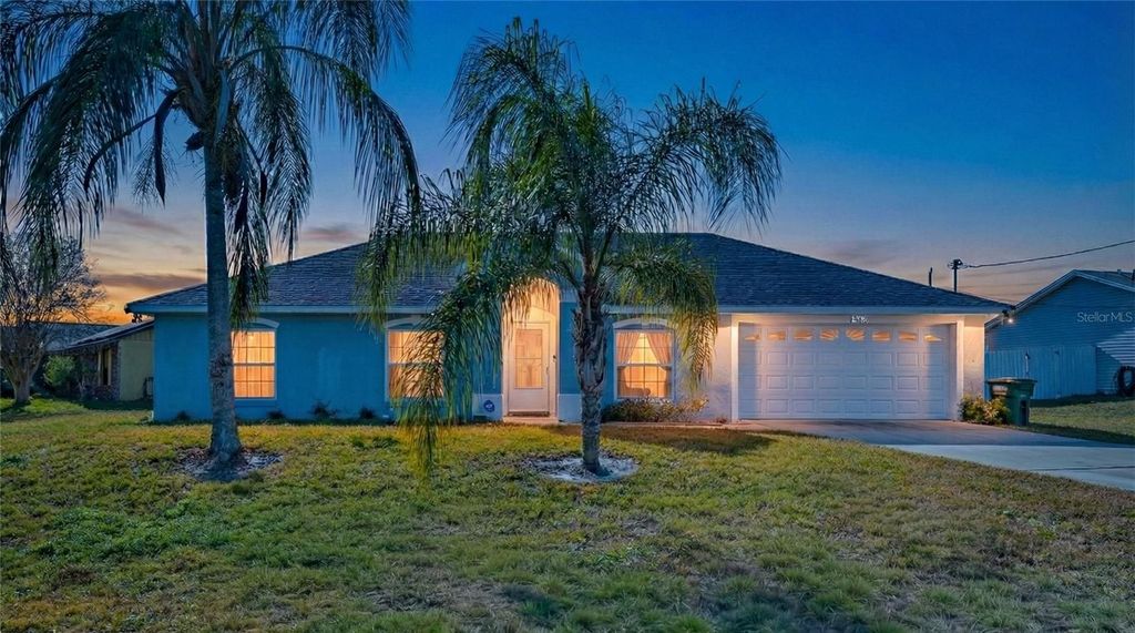 Image 2 of property listing at 2563 SHEFFIELD DRIVE, Deltona, FL 32738