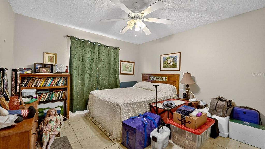 Image 11 of property listing at 2563 SHEFFIELD DRIVE, Deltona, FL 32738