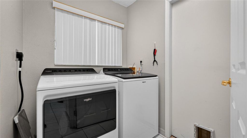 Image 21 of property listing at 2563 SHEFFIELD DRIVE, Deltona, FL 32738