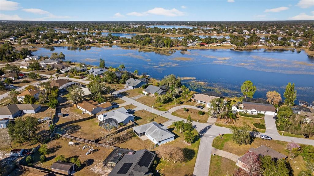 Image 23 of property listing at 2563 SHEFFIELD DRIVE, Deltona, FL 32738