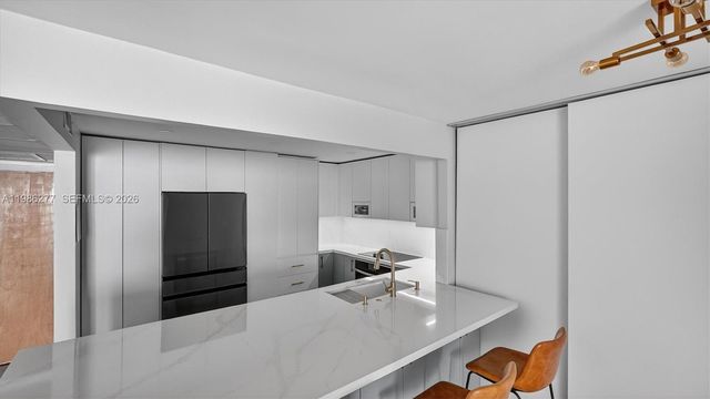 6450 Collins Ave 903, Miami Beach, FL 33141