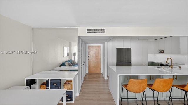 6450 Collins Ave 903, Miami Beach, FL 33141