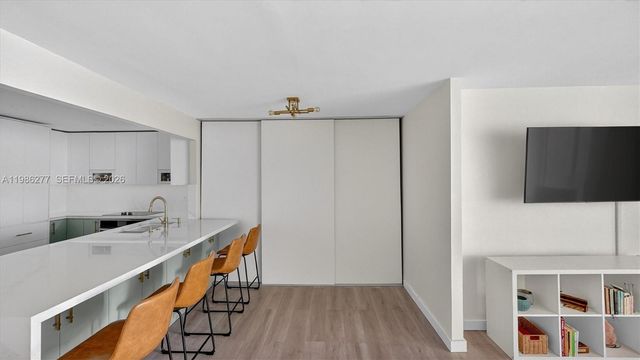 6450 Collins Ave 903, Miami Beach, FL 33141