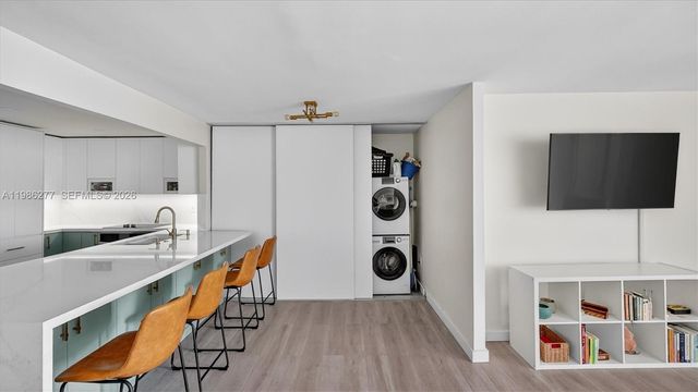 6450 Collins Ave 903, Miami Beach, FL 33141