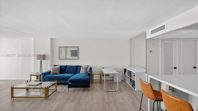 6450 Collins Ave 903, Miami Beach, FL 33141