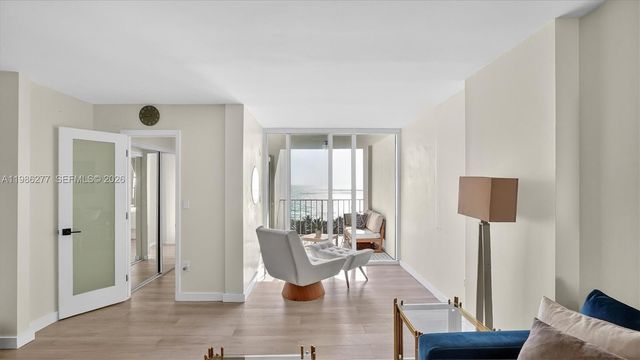 6450 Collins Ave 903, Miami Beach, FL 33141