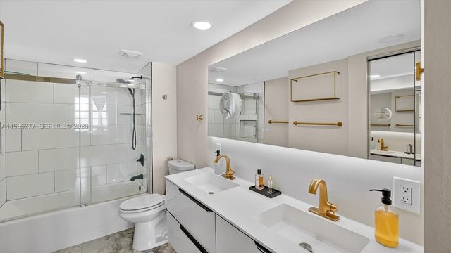 6450 Collins Ave 903, Miami Beach, FL 33141