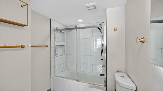 6450 Collins Ave 903, Miami Beach, FL 33141