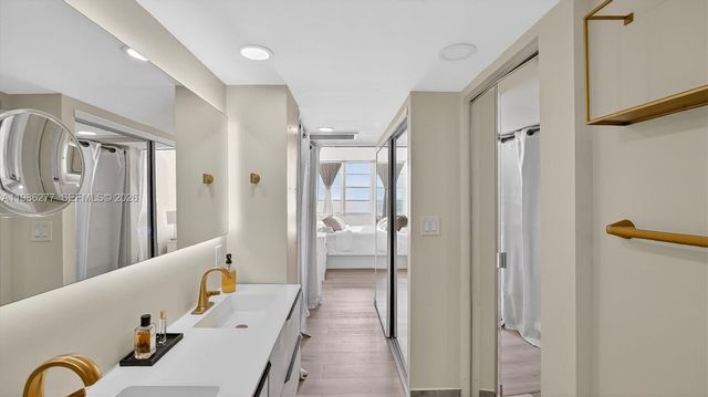 6450 Collins Ave 903, Miami Beach, FL 33141