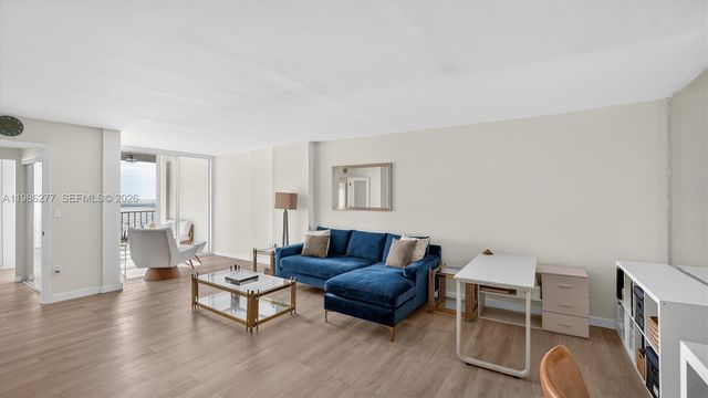 6450 Collins Ave 903, Miami Beach, FL 33141