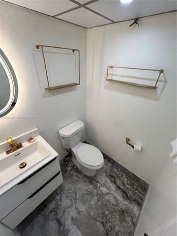 6450 Collins Ave 903, Miami Beach, FL 33141