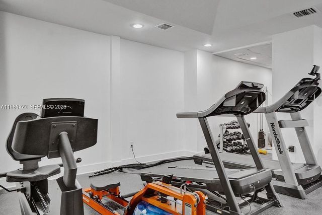 6450 Collins Ave 903, Miami Beach, FL 33141