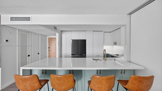 6450 Collins Ave 903, Miami Beach, FL 33141