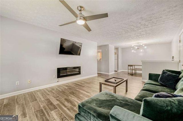 10204 Fairington Ridge Circle, Lithonia, GA 30038