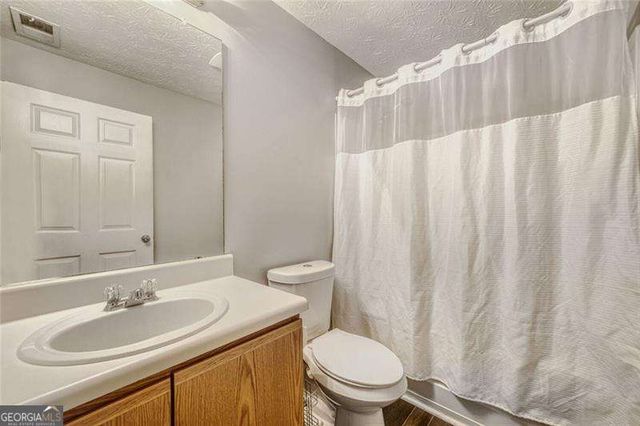 10204 Fairington Ridge Circle, Lithonia, GA 30038