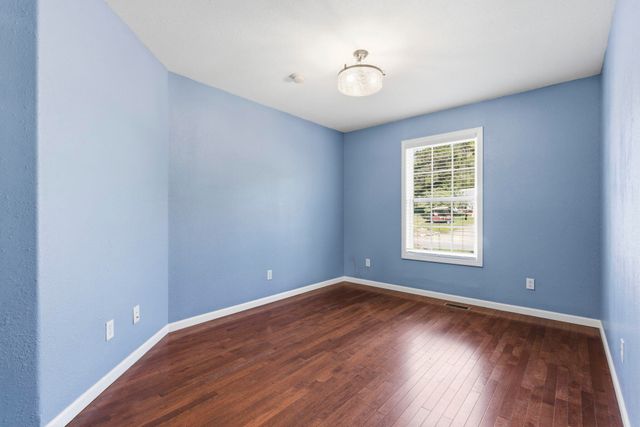 1269 Clevenger Cove Road, Hollister, MO 65672