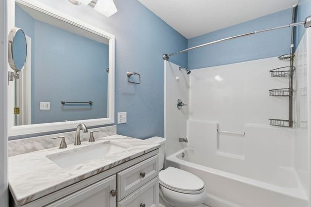 1269 Clevenger Cove Road, Hollister, MO 65672
