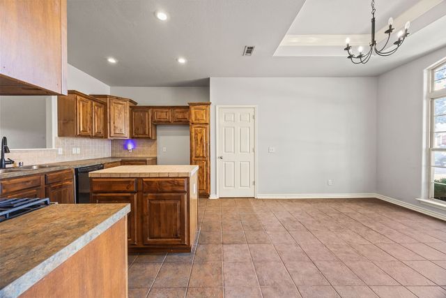 703 Grant Avenue, Prairie Grove, AR 72753